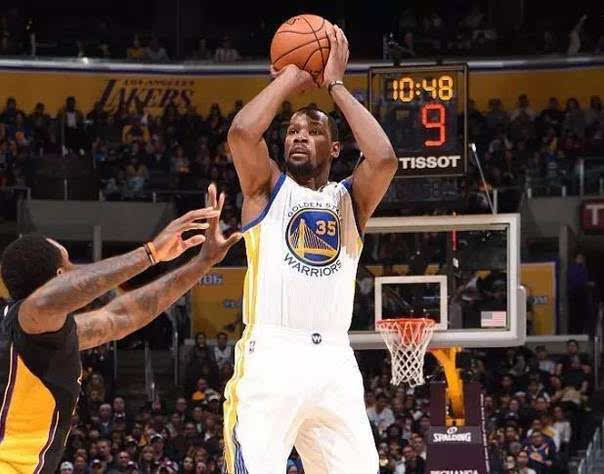 一支攻守均 一支攻守均