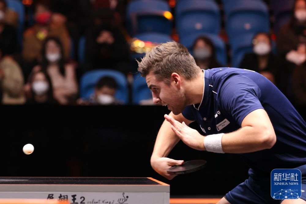 半空翻转 半空翻转