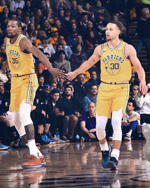 的传球失误 的传球失误